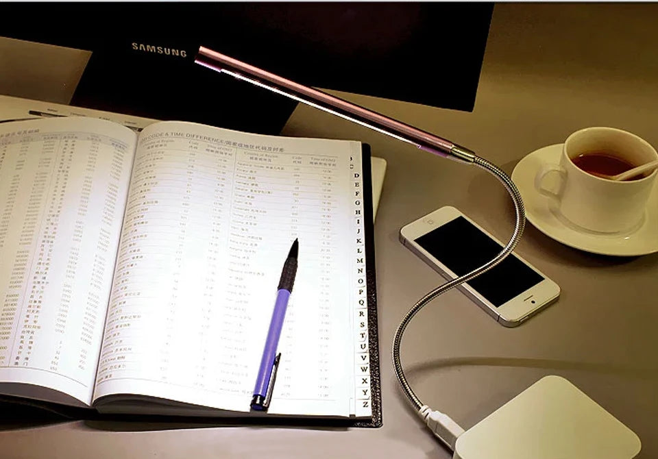 USB Reading Light - Flexible Mini Lamp for Books & Laptops